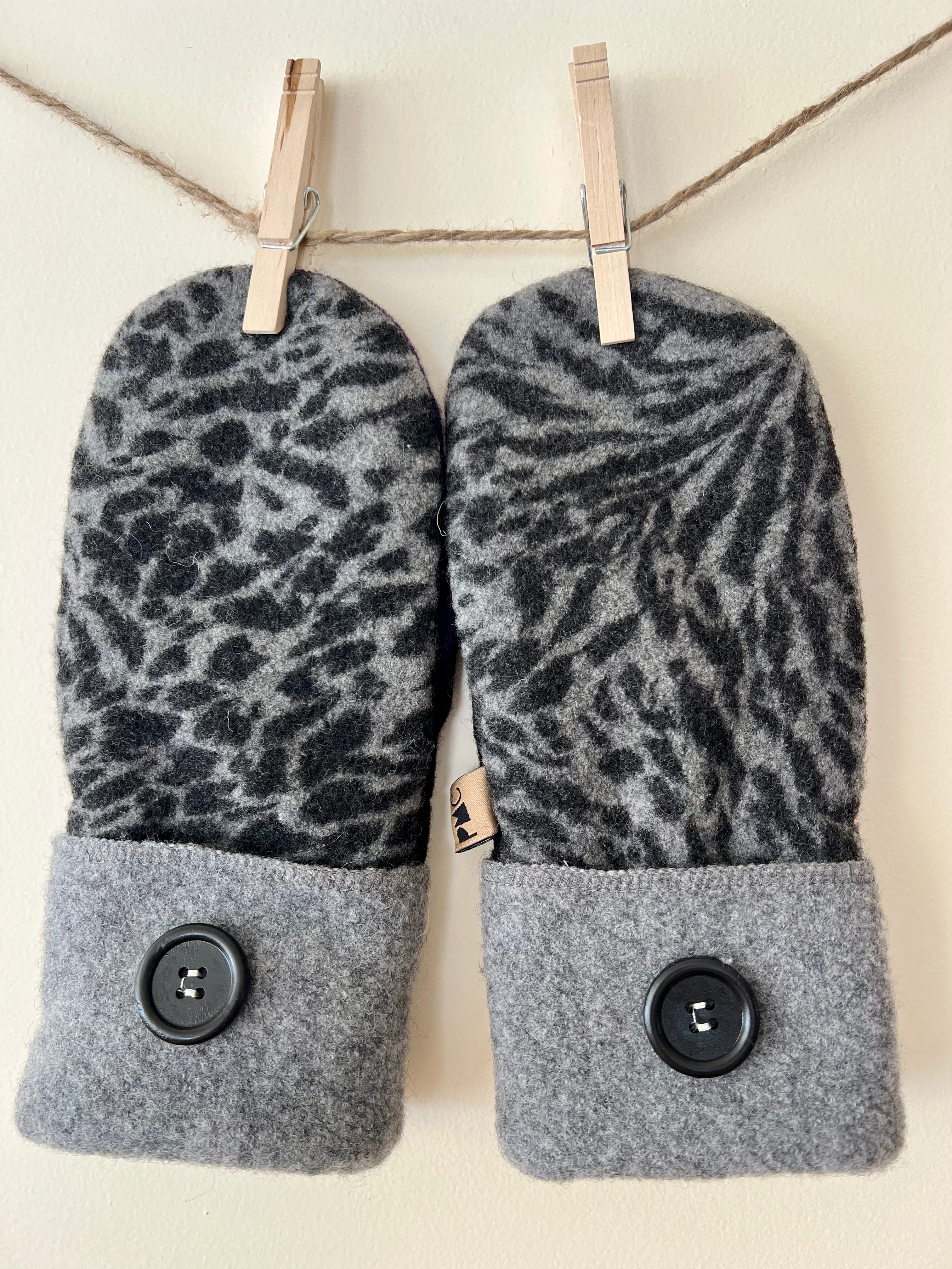 Jungle Mittens