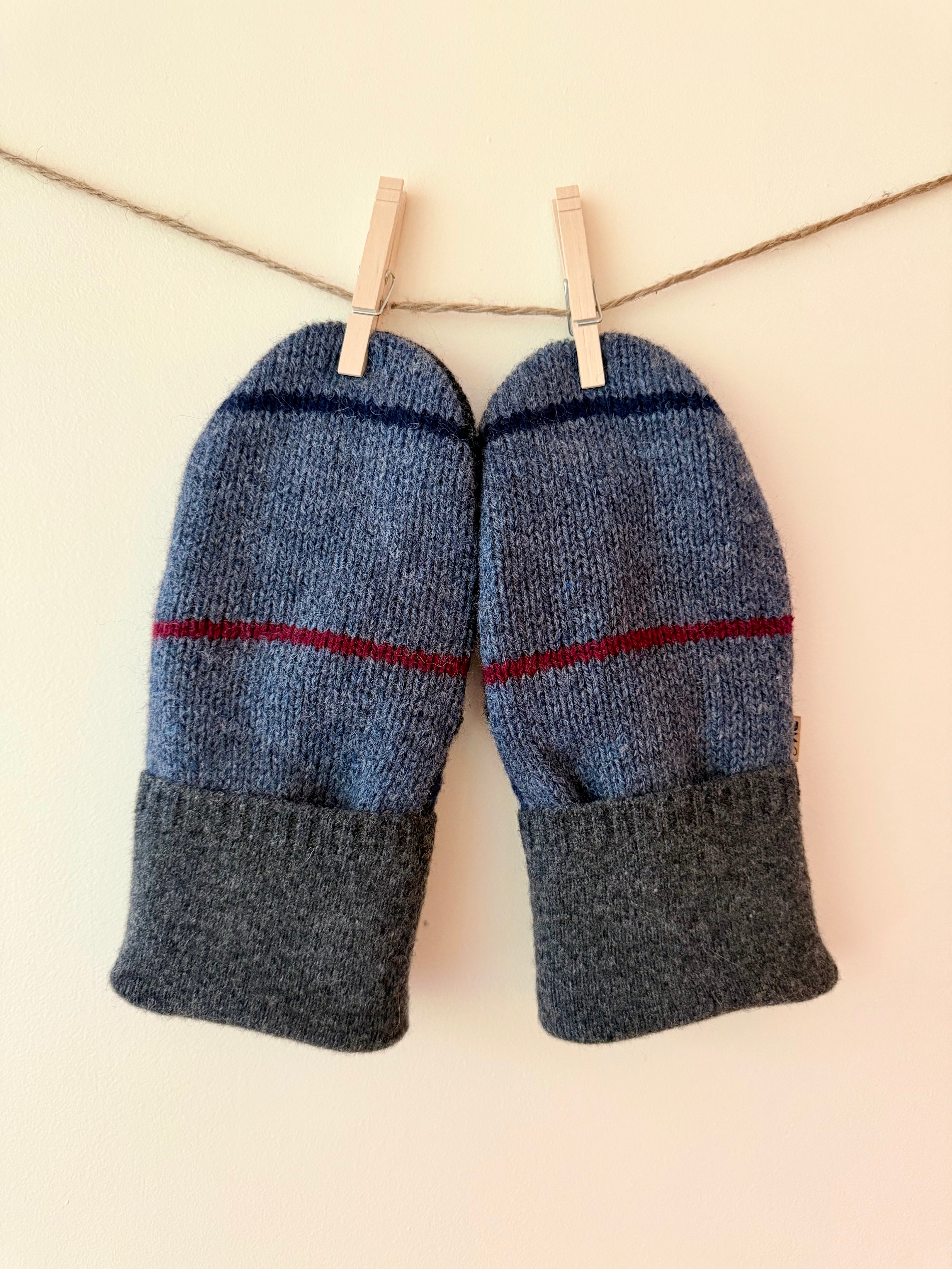 [Mens] Buttoned Up