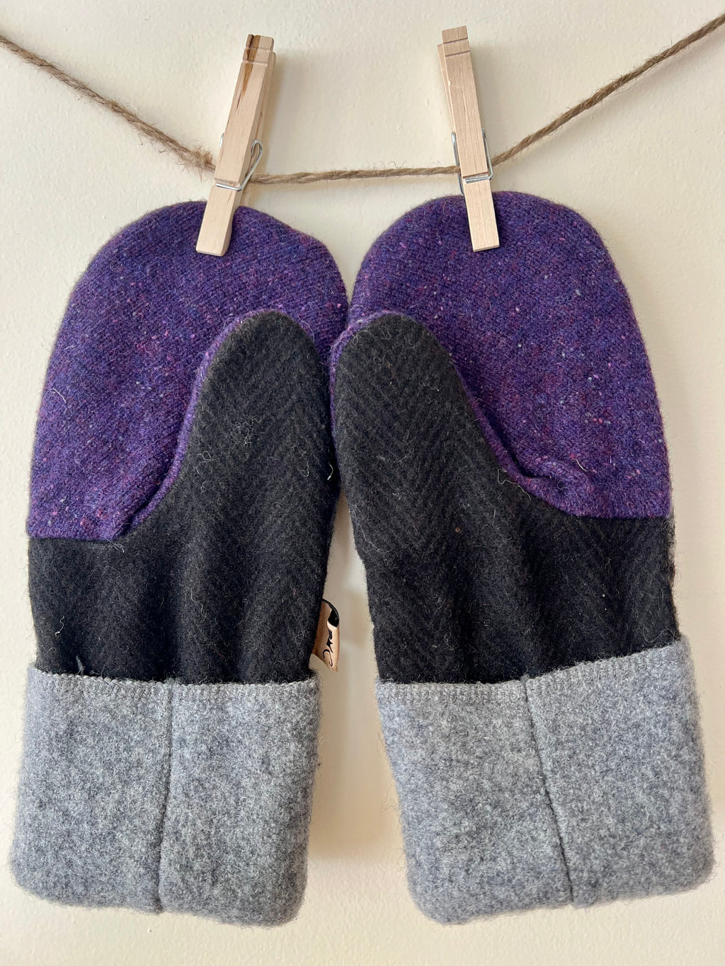 Jungle Mittens